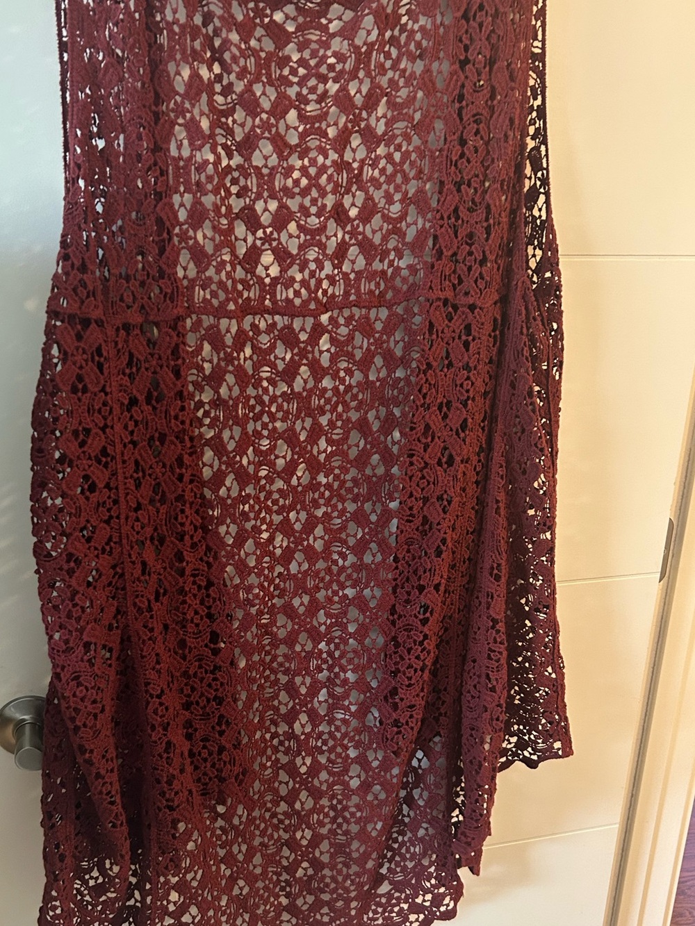 Warehouse Crochet Open-Front Vest - Burgundy - Picture 2 of 4